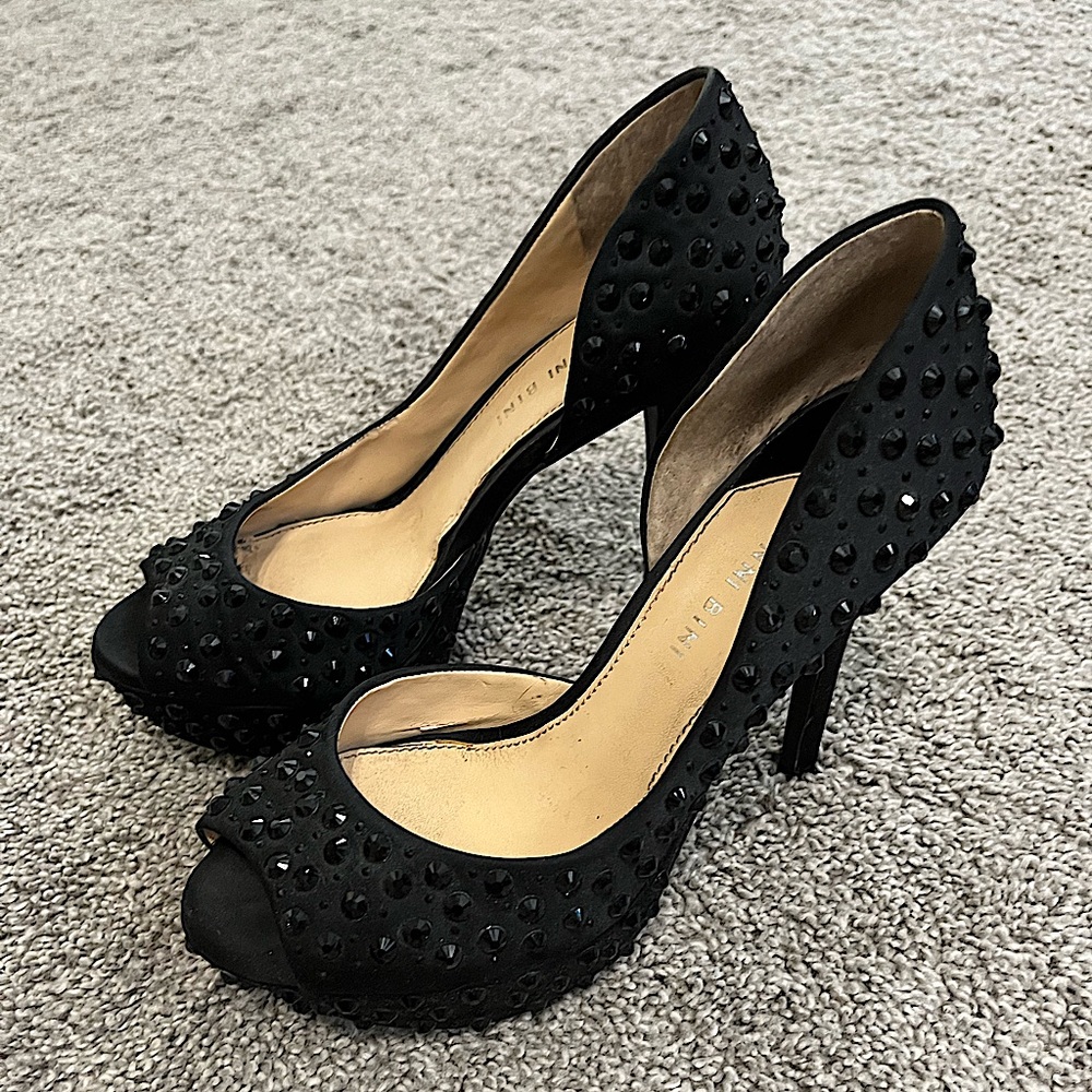 NWOT Gianni Bini Black Studded Women’s Heels 🖤